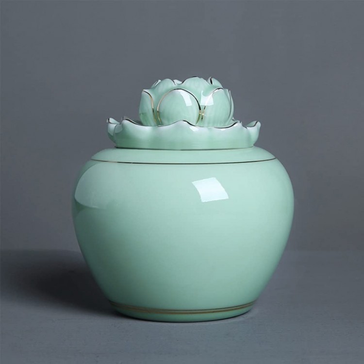 Decorative Porcelain Ginger Jar with Lotus Lid Ceramic Temple Jar Flower Vases Flower for Home Decor Living Room Office Color : Green Size : Medium - B1S117ABN